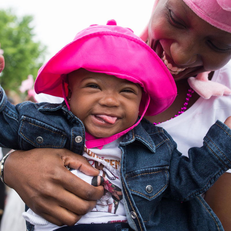 little-girl-in-pink-hat