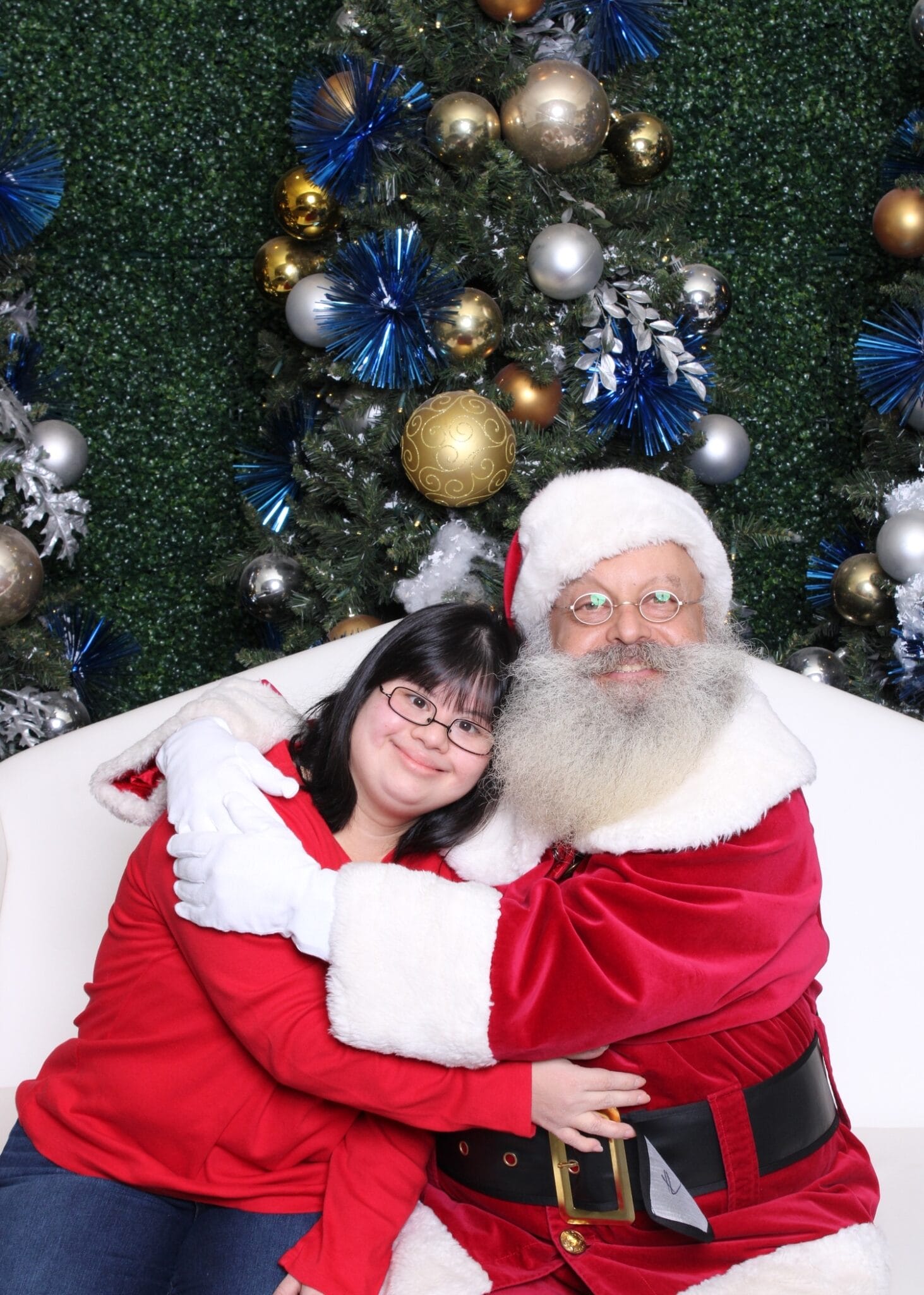 who-is-getting-ready-for-the-holidays-this-year-new-york-down