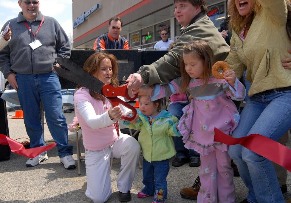 ribbon-cut-mchenry